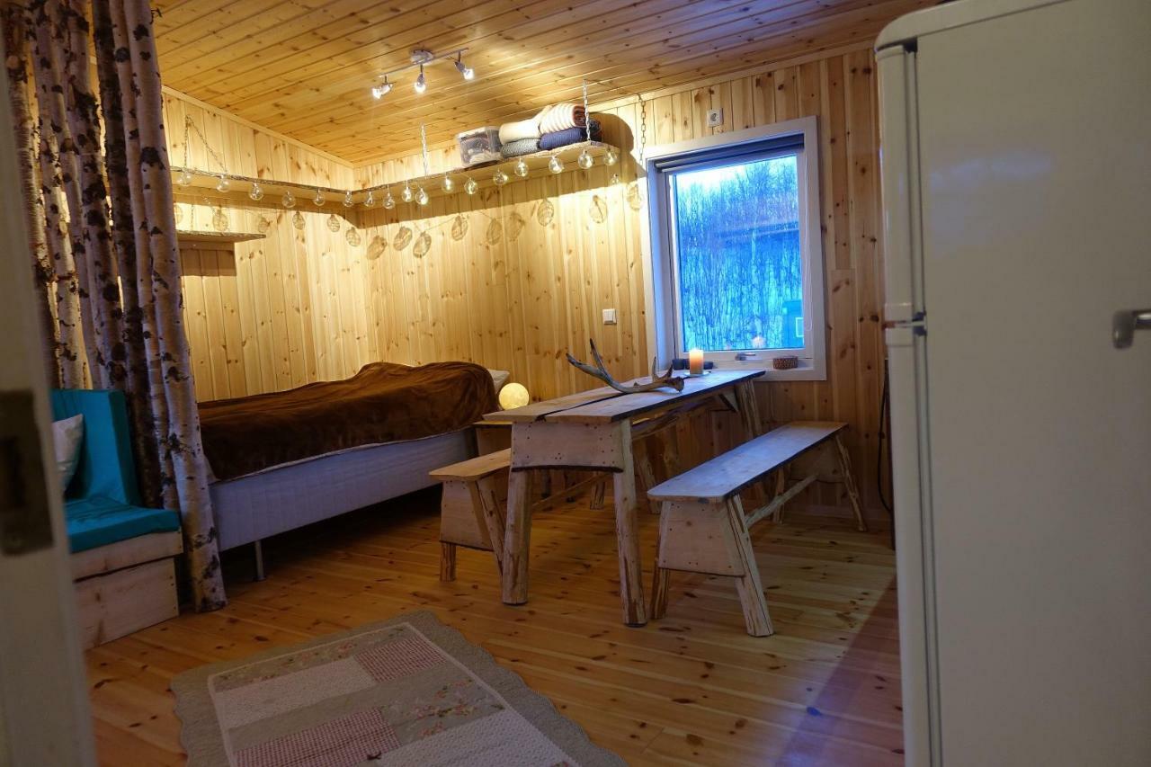 Wild Caribou'S Wildwood Cabin Lakselv Exteriér fotografie